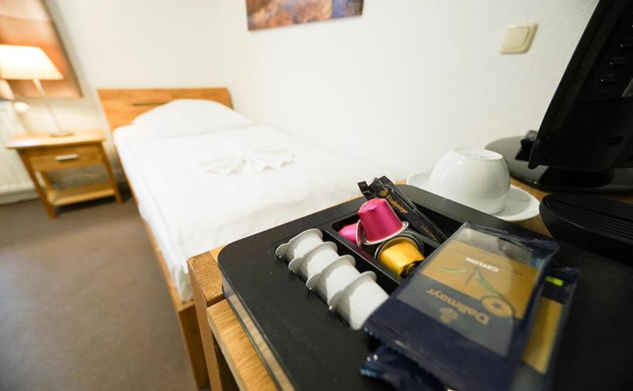 Hotel Waldhalle メルン エクステリア 写真