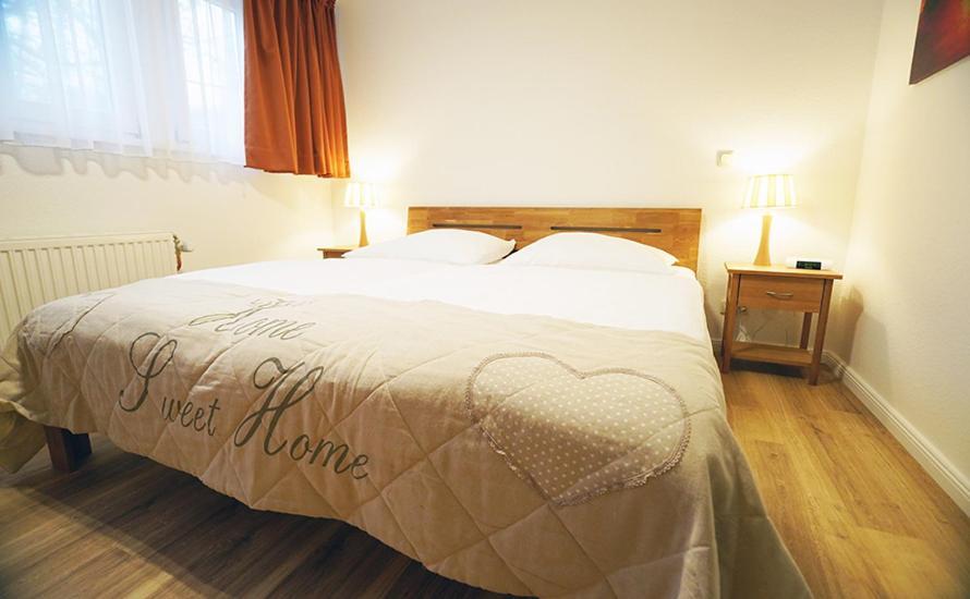 Hotel Waldhalle メルン エクステリア 写真