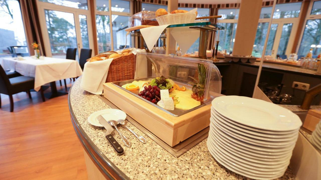 Hotel Waldhalle メルン エクステリア 写真