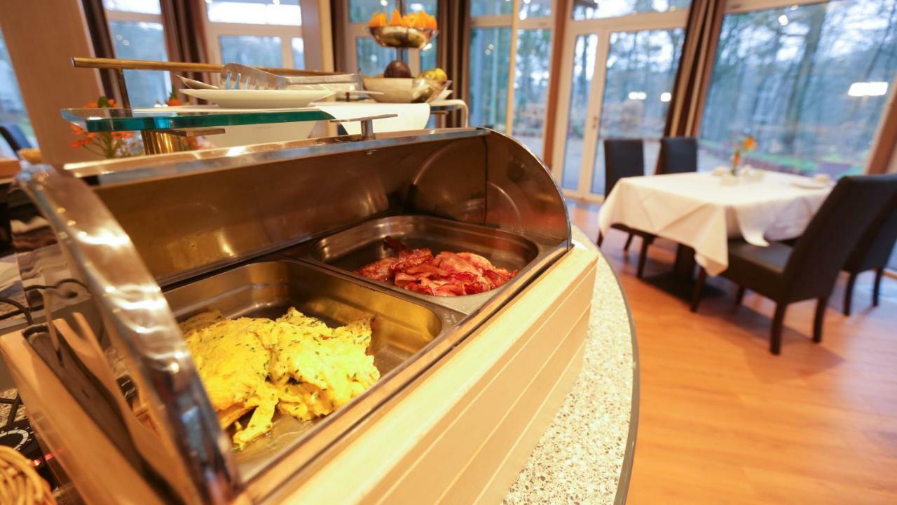 Hotel Waldhalle メルン エクステリア 写真